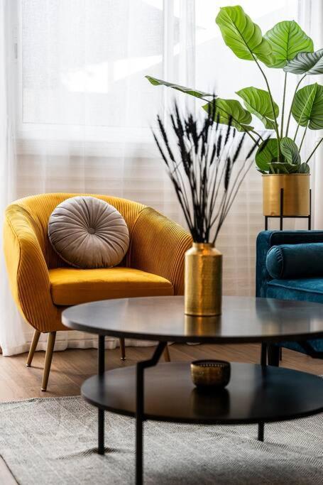 Apartmán Le Cocon Retro-Chic A La Capitale Saint-Denis Exteriér fotografie